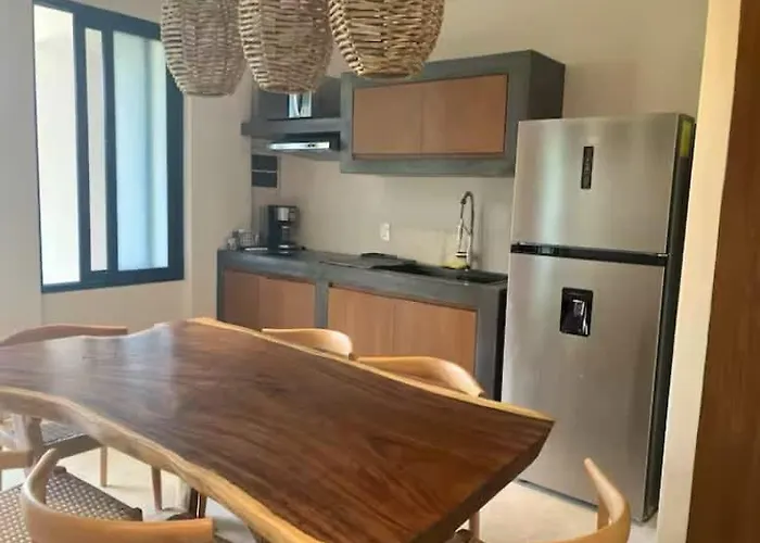 Groups For 8 Guest With 2 Bedrooms Balcony Common Pool Gym Yoga And Mini Market Ximbal *