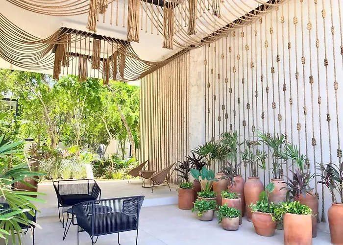 Groups For 8 Guest With 2 Bedrooms Balcony Common Pool Gym Yoga And Mini Market Ximbal Holiday home
